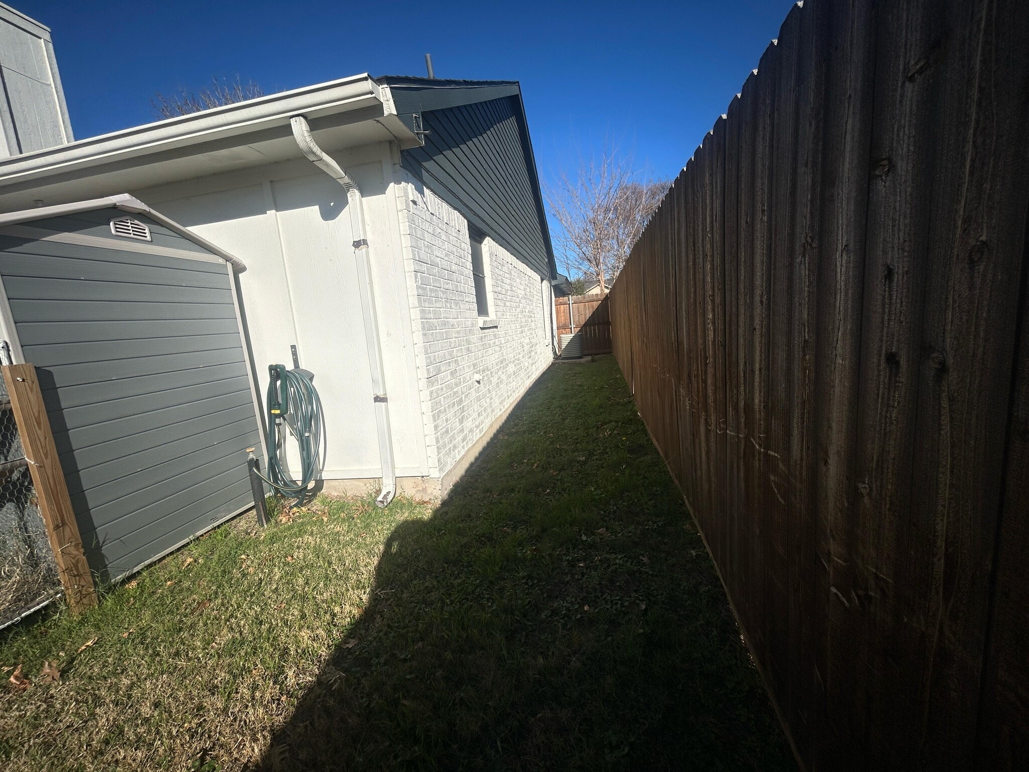 Building Photo - 4233 Fryer St