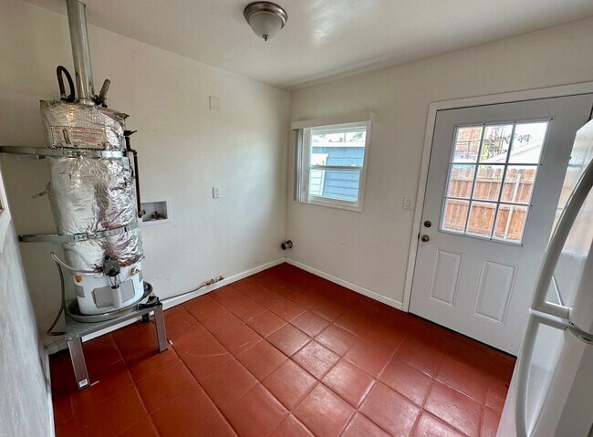 Building Photo - 4745 Brighton Ave