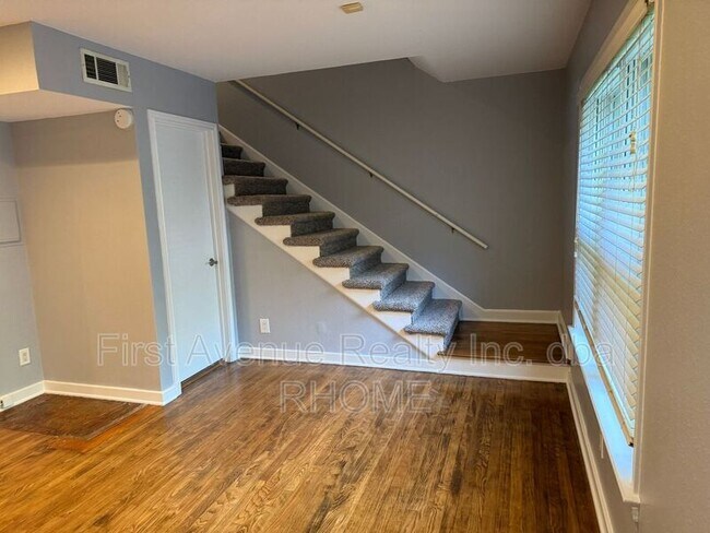 Building Photo - 6482 Bordeaux Ave