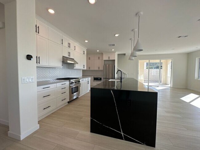 Building Photo - Have you outgrown the noise and the traffi...