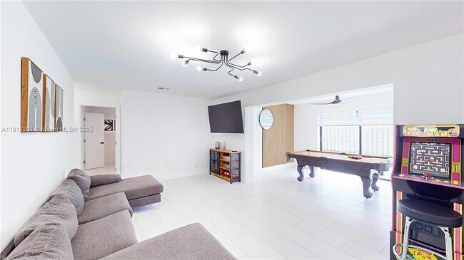 Building Photo - 6630 Cody St