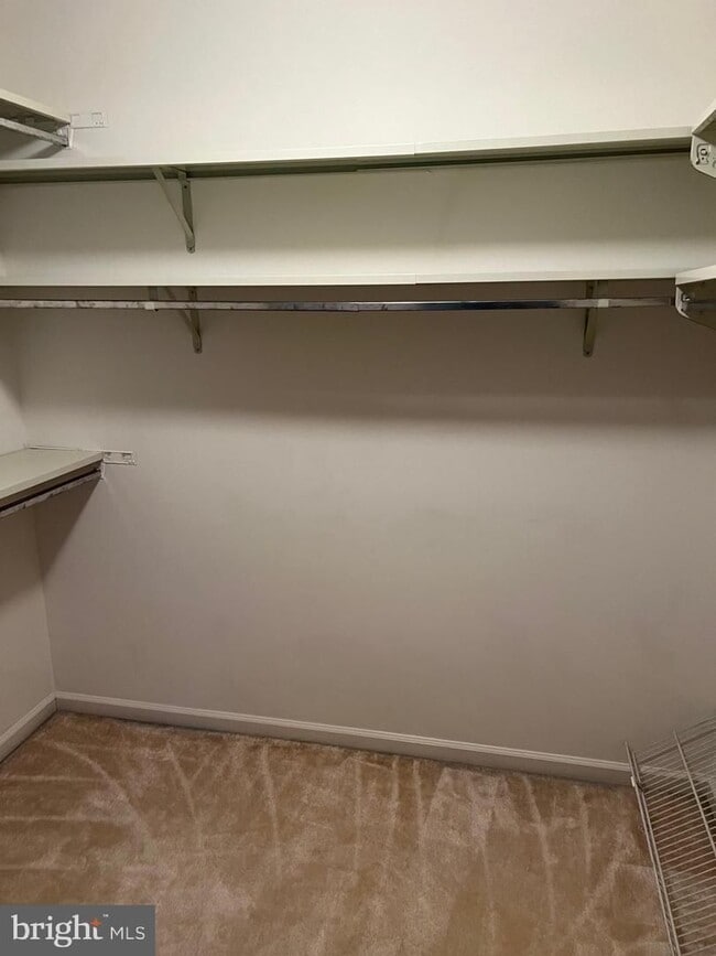 Building Photo - 10775 Brewer House Rd