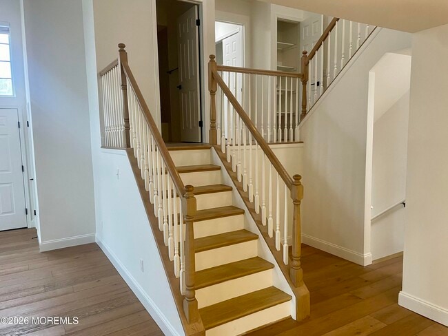 Building Photo - 44 Racquet Rd