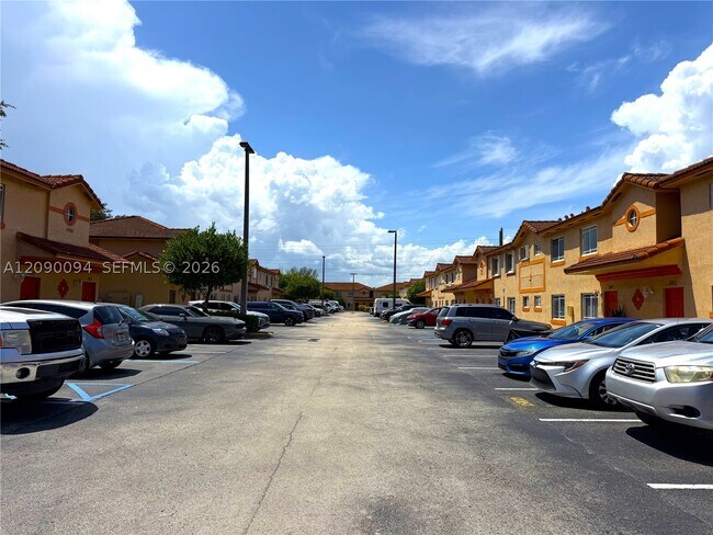 Building Photo - 17302 NW 74th Ave