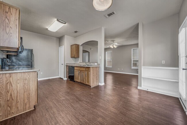 Building Photo - AUGUST 2026 MOVE IN!  Great 4 Bedroom 4 Bathroom Home