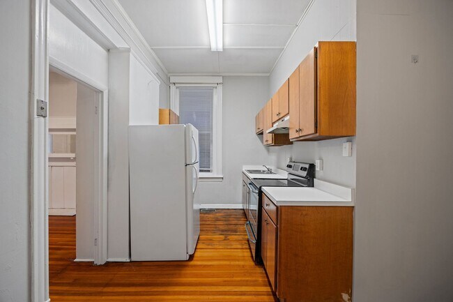 Building Photo - 22 N Arthur Ashe Blvd