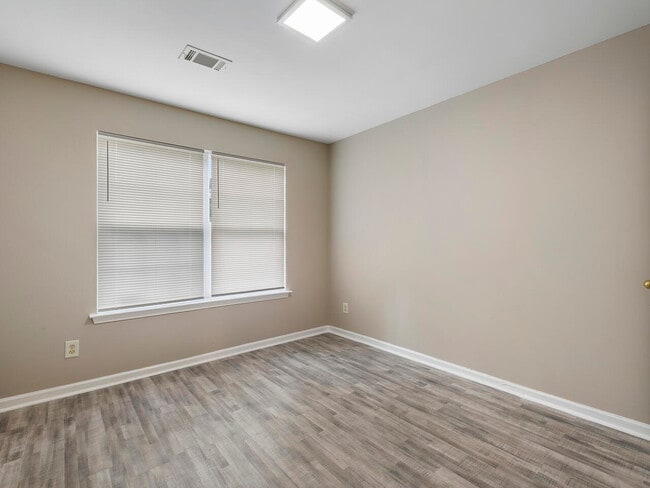 Building Photo - 1465 Maple Valley Ct
