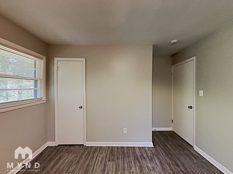 Building Photo - 3945 Camellia Trail
