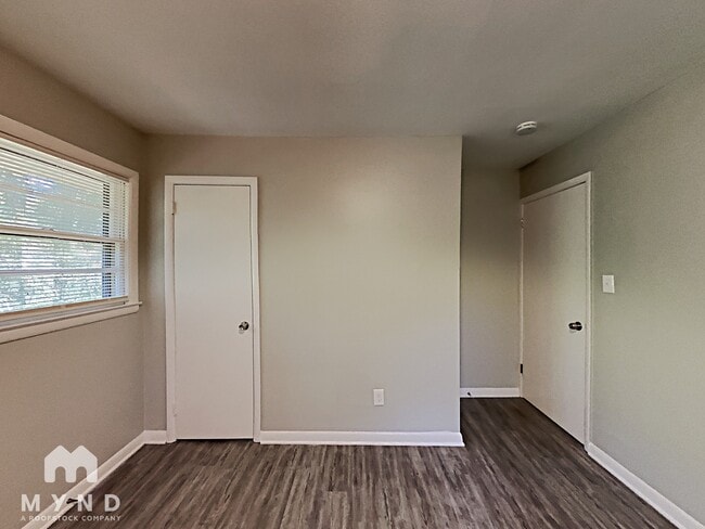 Building Photo - 3945 Camellia Trail