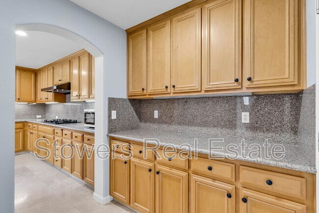 Building Photo - 1709 Campanula Dr