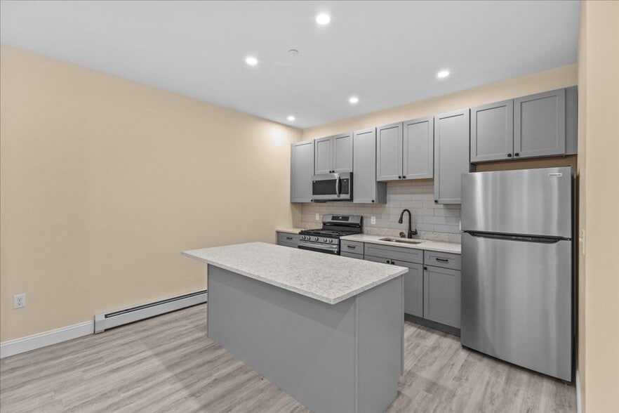 Building Photo - 86-88 North Winooski Ave