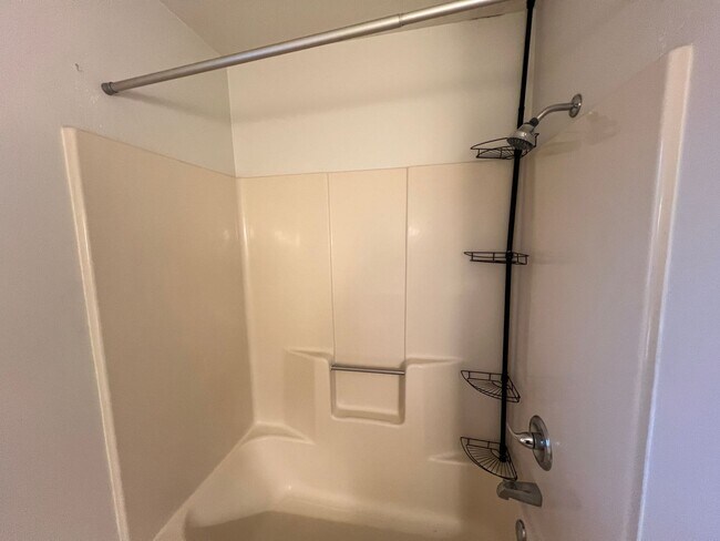 Building Photo - 632-638 S 44th Avenue