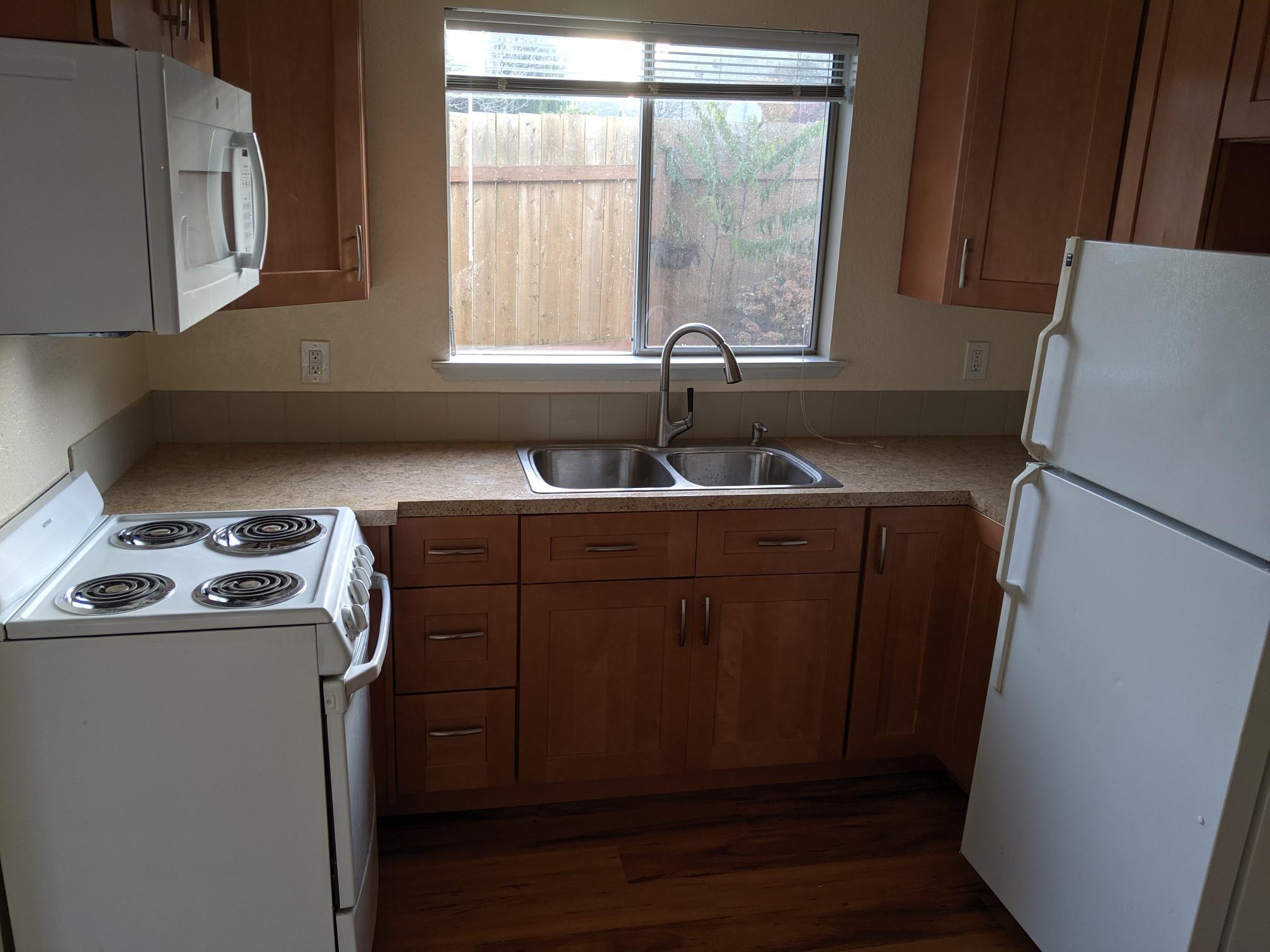 Kitchen - 434 3rd Ave N