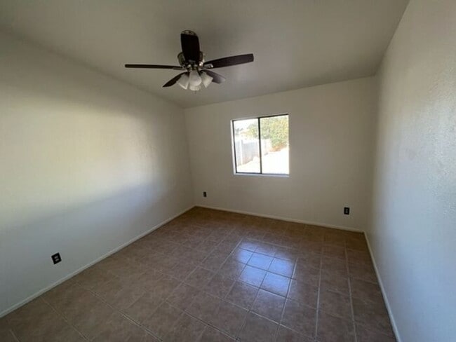Building Photo - 8057 S Carbury Way