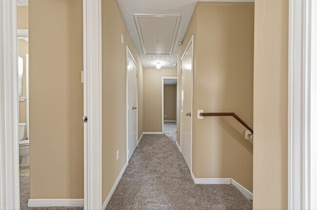 Building Photo - 3006 Palace Oaks Dr