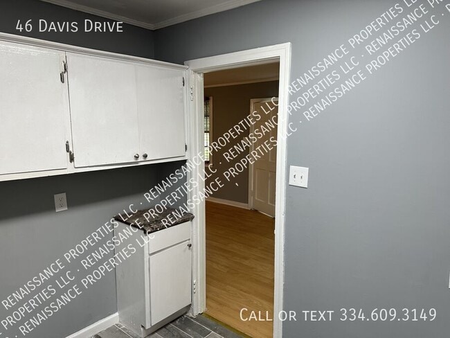 Building Photo - 46 Davis Dr