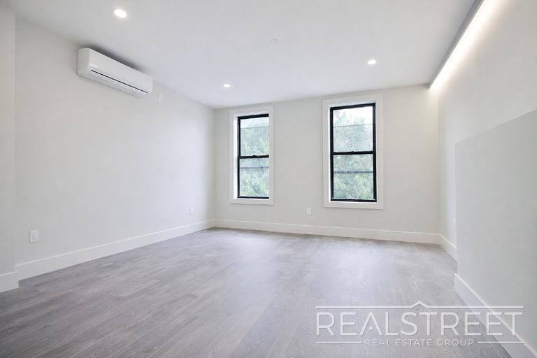 Building Photo - Brand New 1 Bed w Full Kitchen Amenities in Prime Crown Heights
