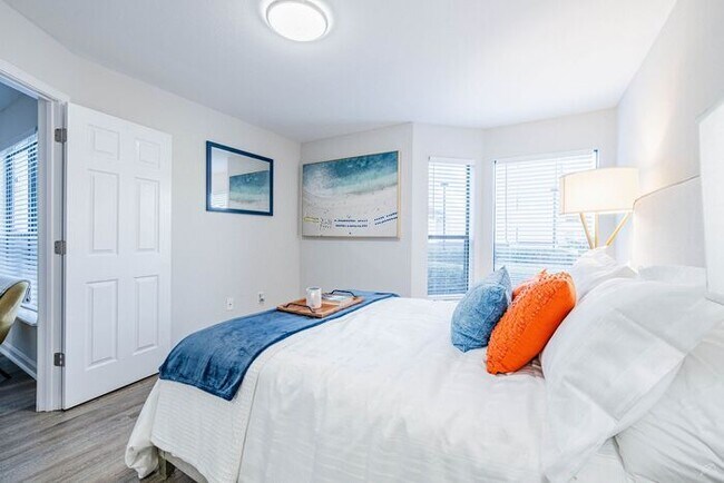 Building Photo - Move in Today @ The Spoke Peachtree Corners-Specials are Limited Time Only! 678-535-9535
