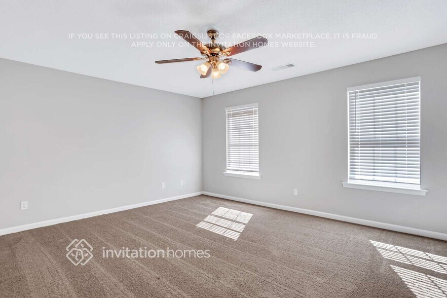 Building Photo - 3084 Imperial Cir SW