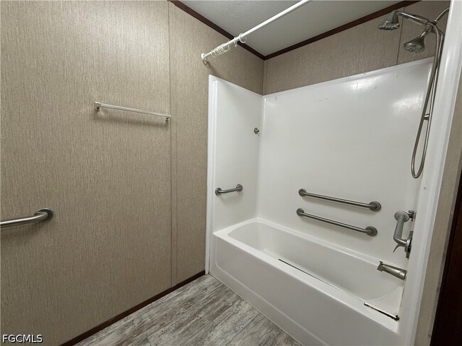 Building Photo - 12120 Cactus Dr