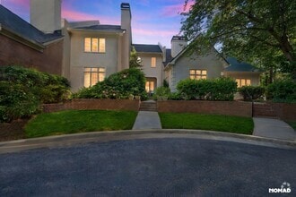 Building Photo - Stunning 4BR Townhome in Paces West Community