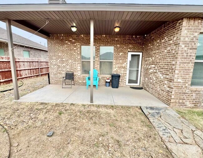 Building Photo - 13801 Avenue W