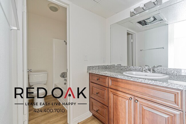 Building Photo - 17830 1/3 Sherman Way -348