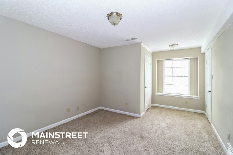 Building Photo - 2219 Nutbush Pl