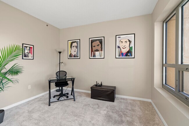 Building Photo - 929 Portland Ave