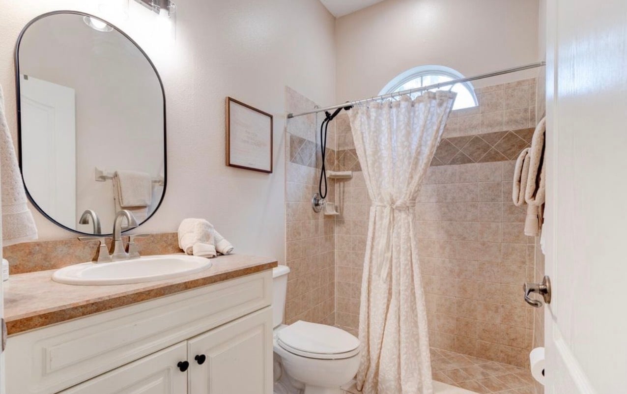 Building Photo - 6204 Morning Dr