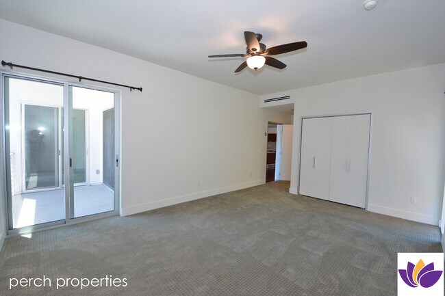 Building Photo - 6735 Yucca St