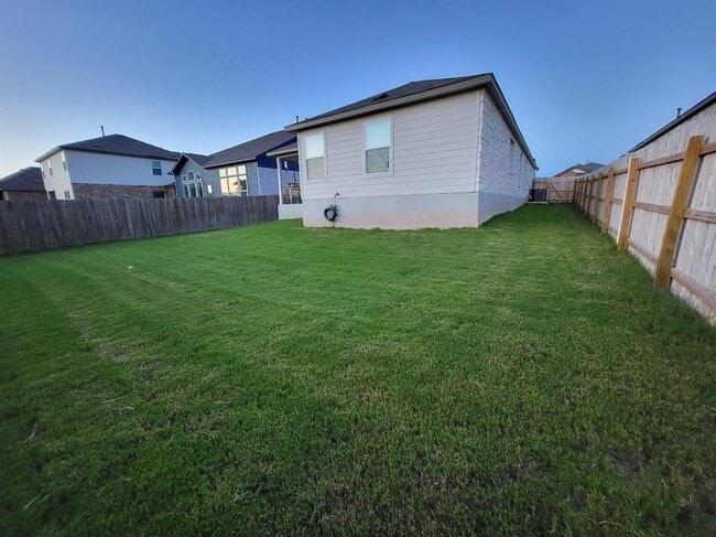 Building Photo - 5421 Bellissima Way