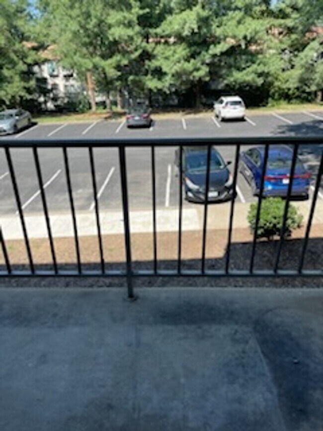 Building Photo - 1600 Renate Dr