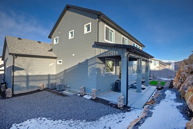 Building Photo - 423 W Red Wolf Dr