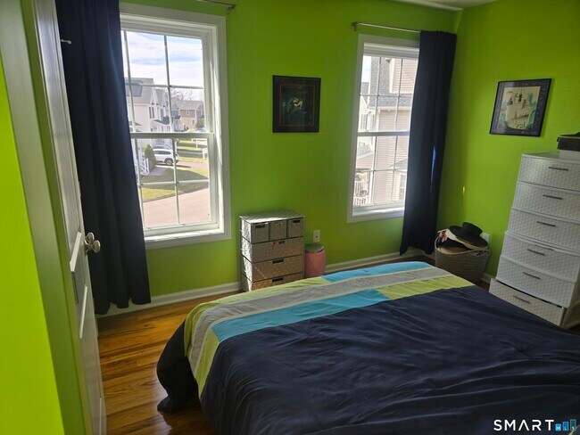 Building Photo - 57 Beachside Ave