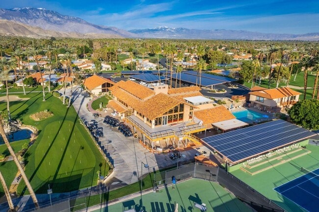 Building Photo - 11 Palma Dr