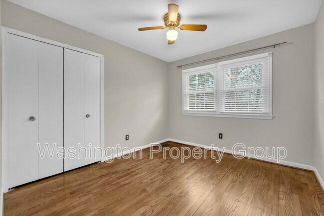 Building Photo - 4702 Declaration Ct