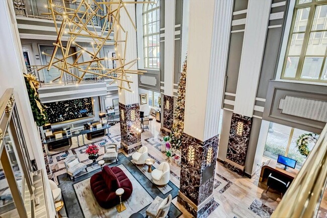 Building Photo - 50 W Broad St