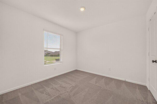 Building Photo - 3242 Spanish Oak Ln