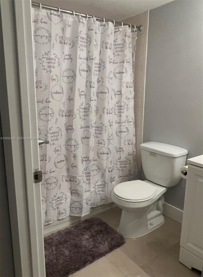 Building Photo - 800 N Miami Ave