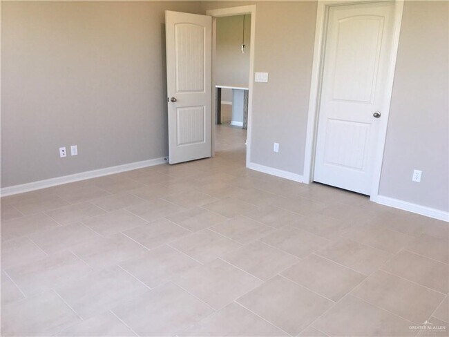 Building Photo - 20 Mylie Way