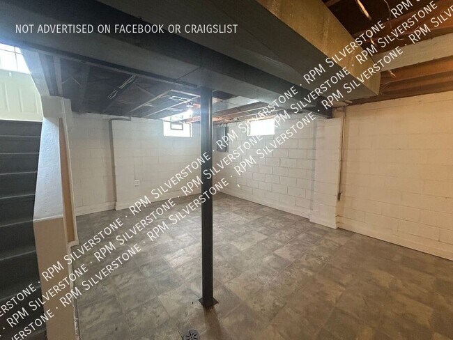 Building Photo - 23511 Majestic-