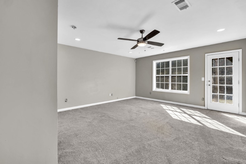 Building Photo - 732 Shadow Lake Dr