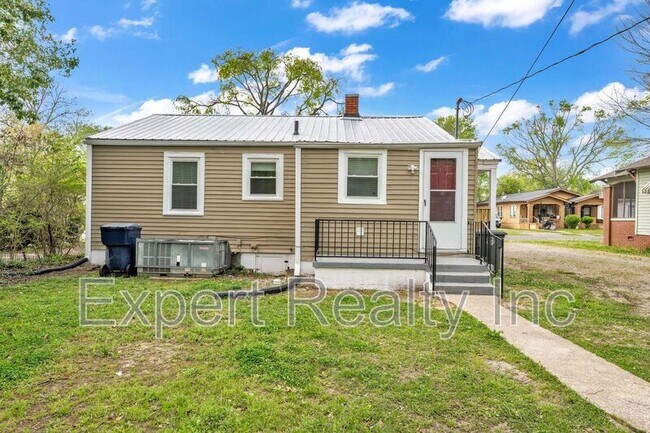 Building Photo - 7119 1st Ave S