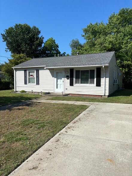 Building Photo - 7407 Orcutt Ave