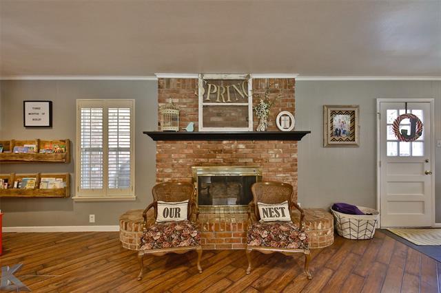 Building Photo - 2132 Sylvan Dr