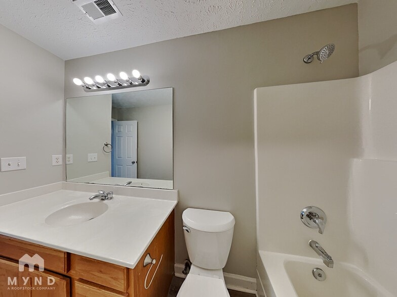 Building Photo - 440 Scotts Creek Trail