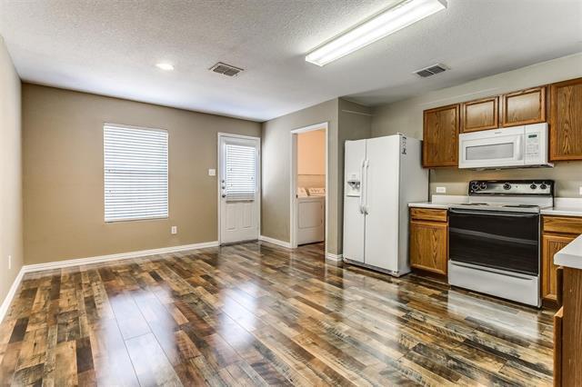 Building Photo - 14025 Silkwood Dr
