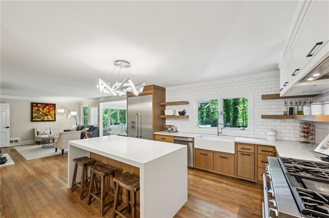 Building Photo - 1130 Angelo Ct NE