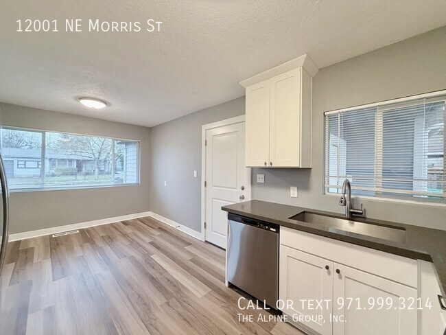 Building Photo - 12001 NE Morris St